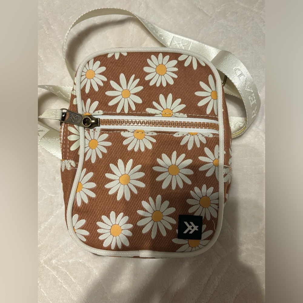 Thread wallet brand cross body